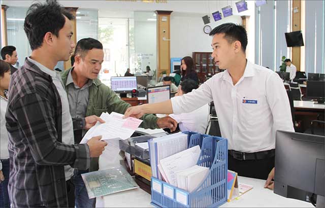 Chuyển tư duy “quản lý” sang “phục vụ”