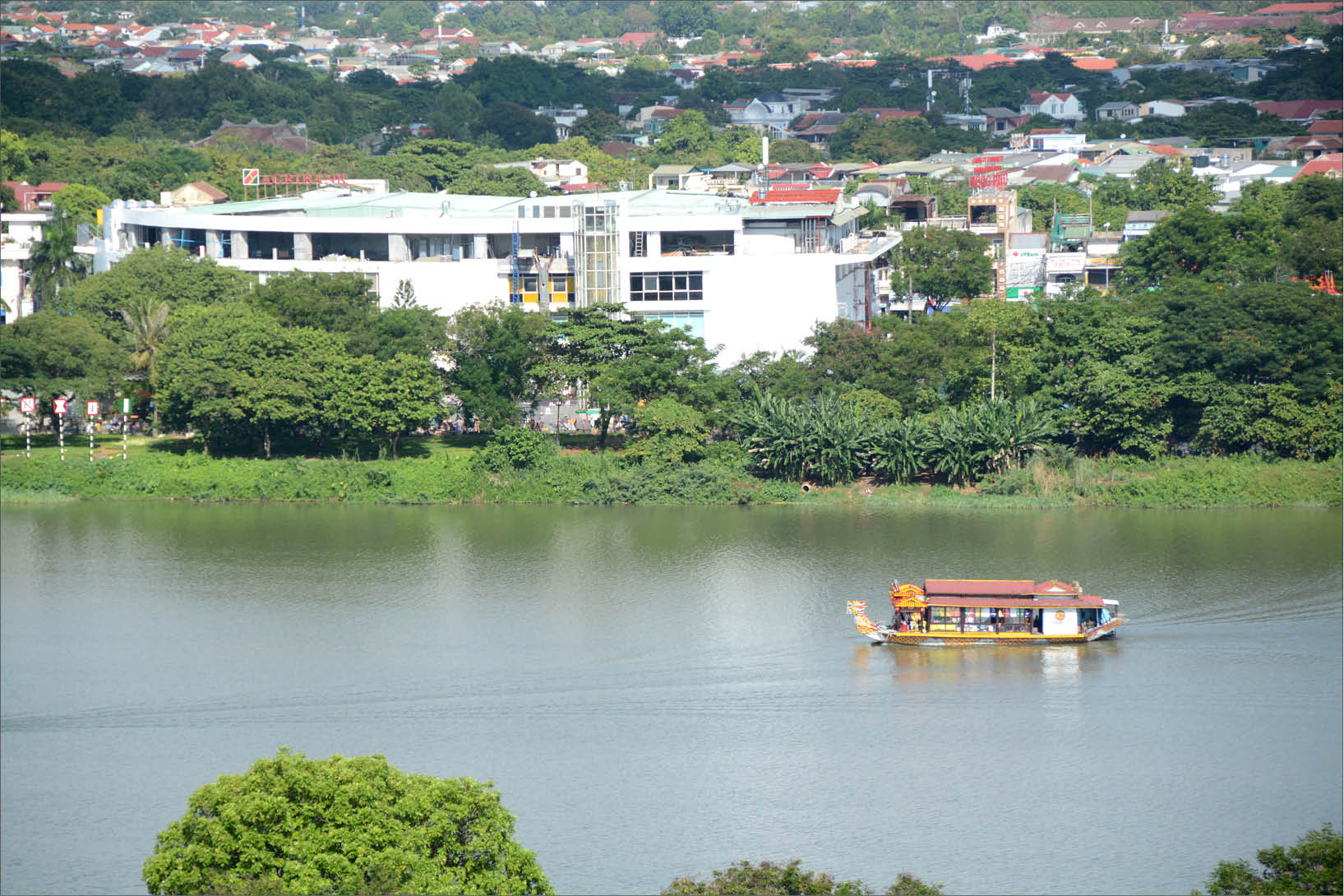 Du lịch đường sông chưa phát triển