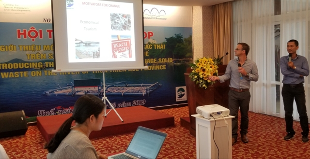 The litter trap as a new model for better floating waste management