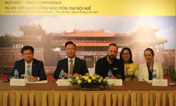 The Noon Gate of Hue Imperial City to be cleaned of mosses
