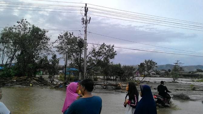 Ít nhất 50 người thiệt mạng do lũ quét ở Indonesia