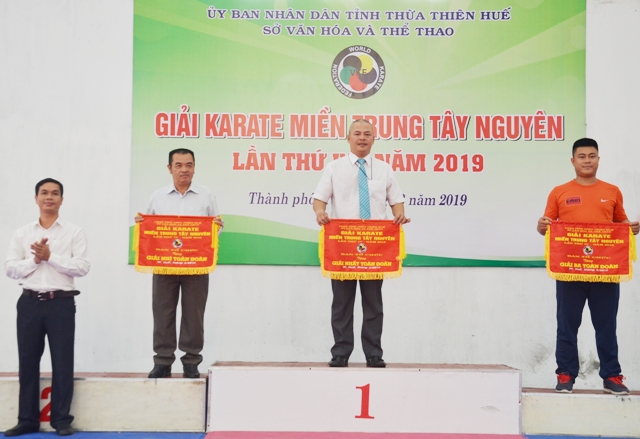 Huế lần thứ 4 liên tiếp vô địch giải Karate miền Trung – Tây Nguyên