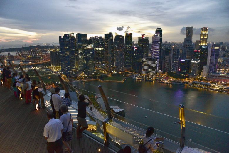 Singapore, Hồng Kông và Paris là những thành phố đắt đỏ nhất đối với người nước ngoài