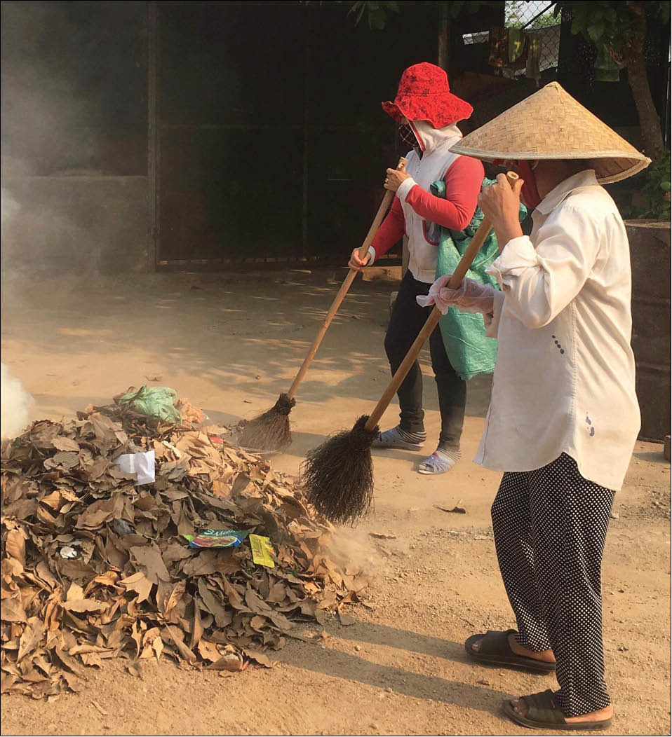 Làm đẹp đường làng, ngõ xóm