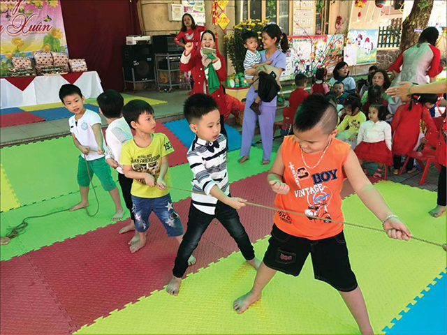 Các trường mầm non công lập quá tải