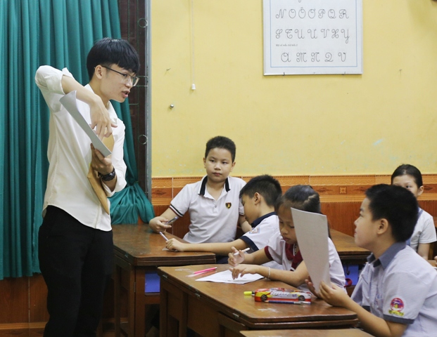 Gần 500 thí sinh nhí tham gia thi tài năng tiếng Anh