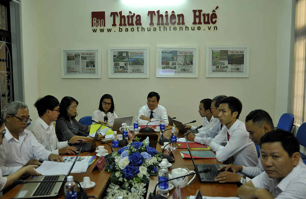 Giao lưu trực tuyến Nhân lực ngành y, vì sao khó thu hút