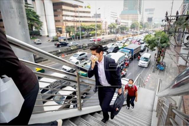 Do ô nhiễm, Thái Lan cung cấp mặt nạ cho toàn bộ người dân miền Bắc