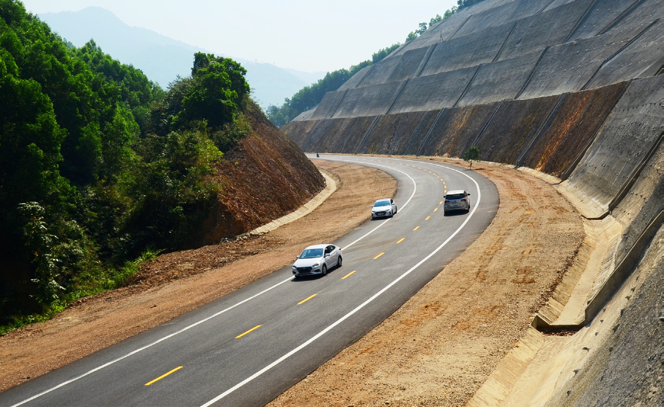 Xe vào cao tốc chưa khai thác Tiềm ẩn nguy cơ tai nạn