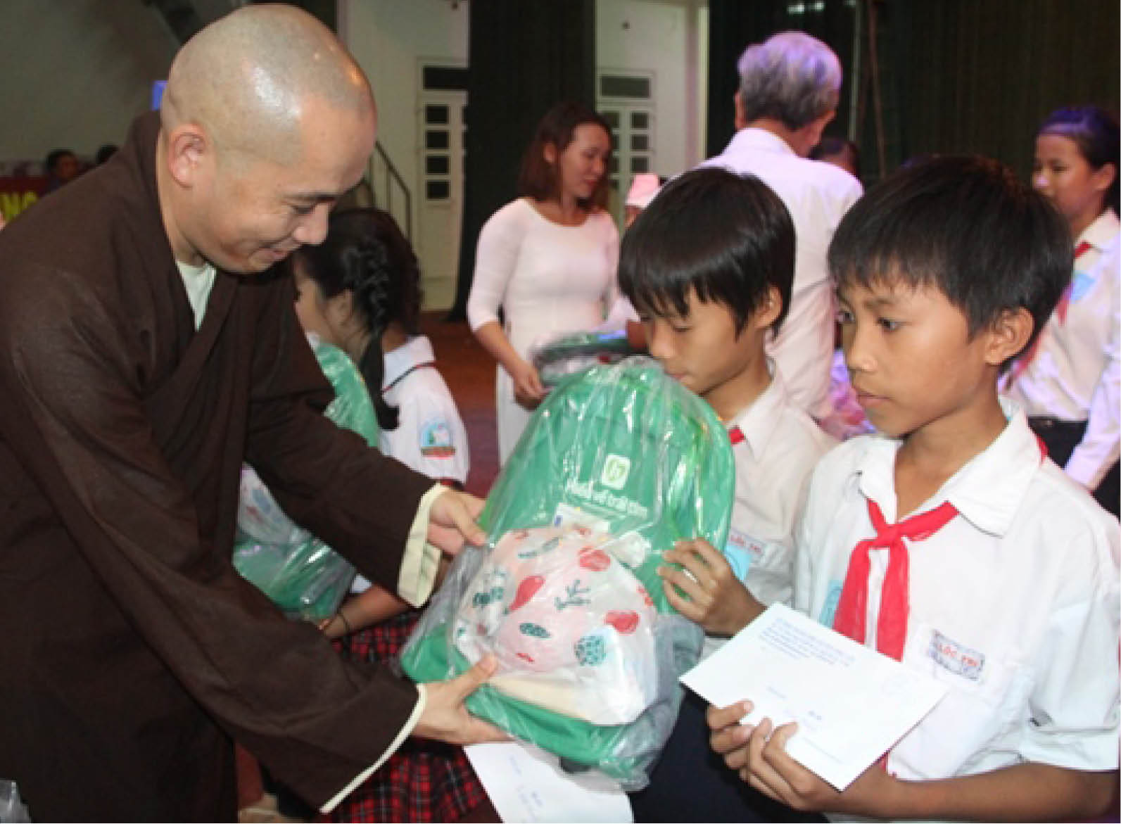 Nhà chùa làm khuyến học