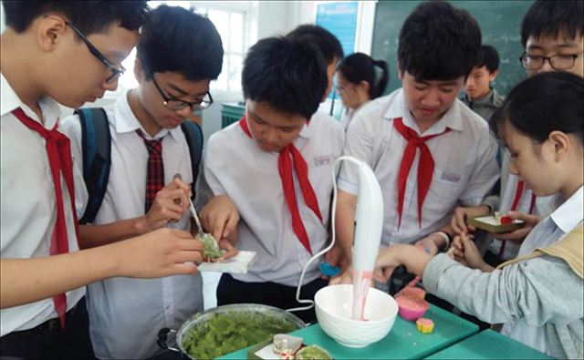 Cẩn trọng nhưng không căng thẳng