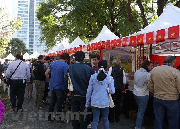 Ấn tượng văn hóa Việt tại Hội chợ ASEAN Bazar ở Argentina