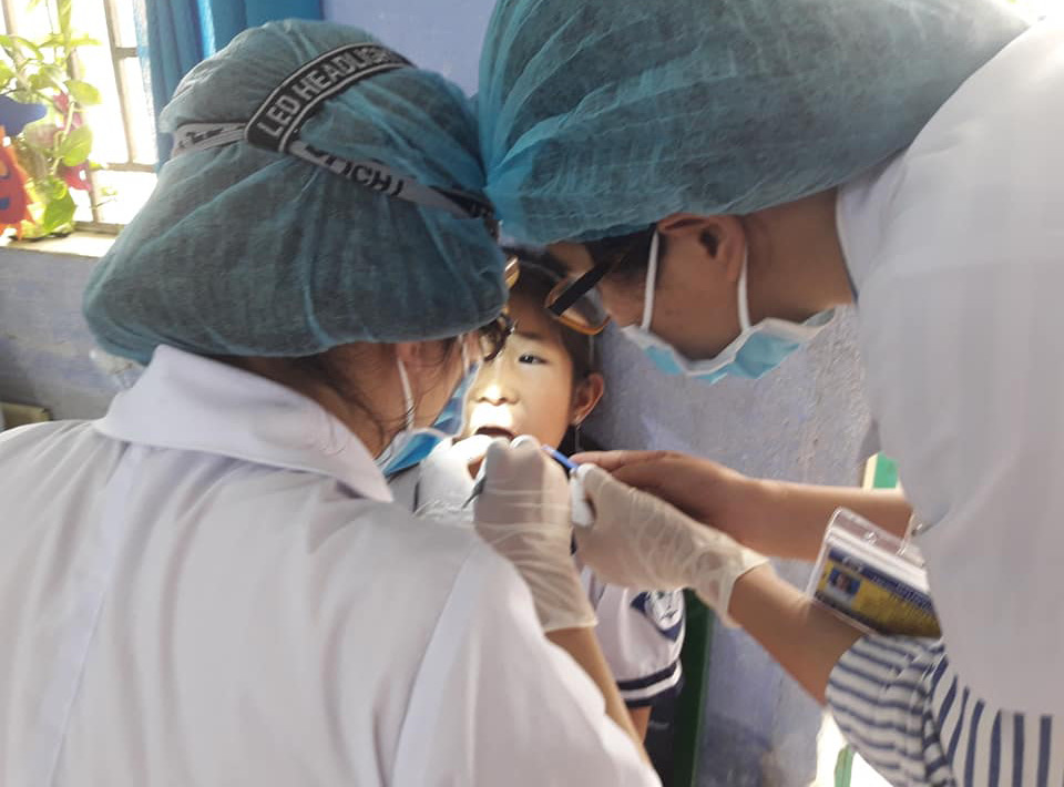 Tăng tỷ lệ mua bảo hiểm y tế cho học sinh Vận động từ phụ huynh