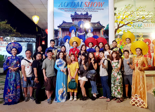 Đoàn báo chí Hồng Kông và Đài Loan tham quan trải nghiệm tại Huế