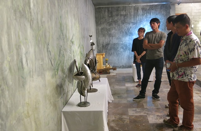 Telling stories of seeds with sculpture