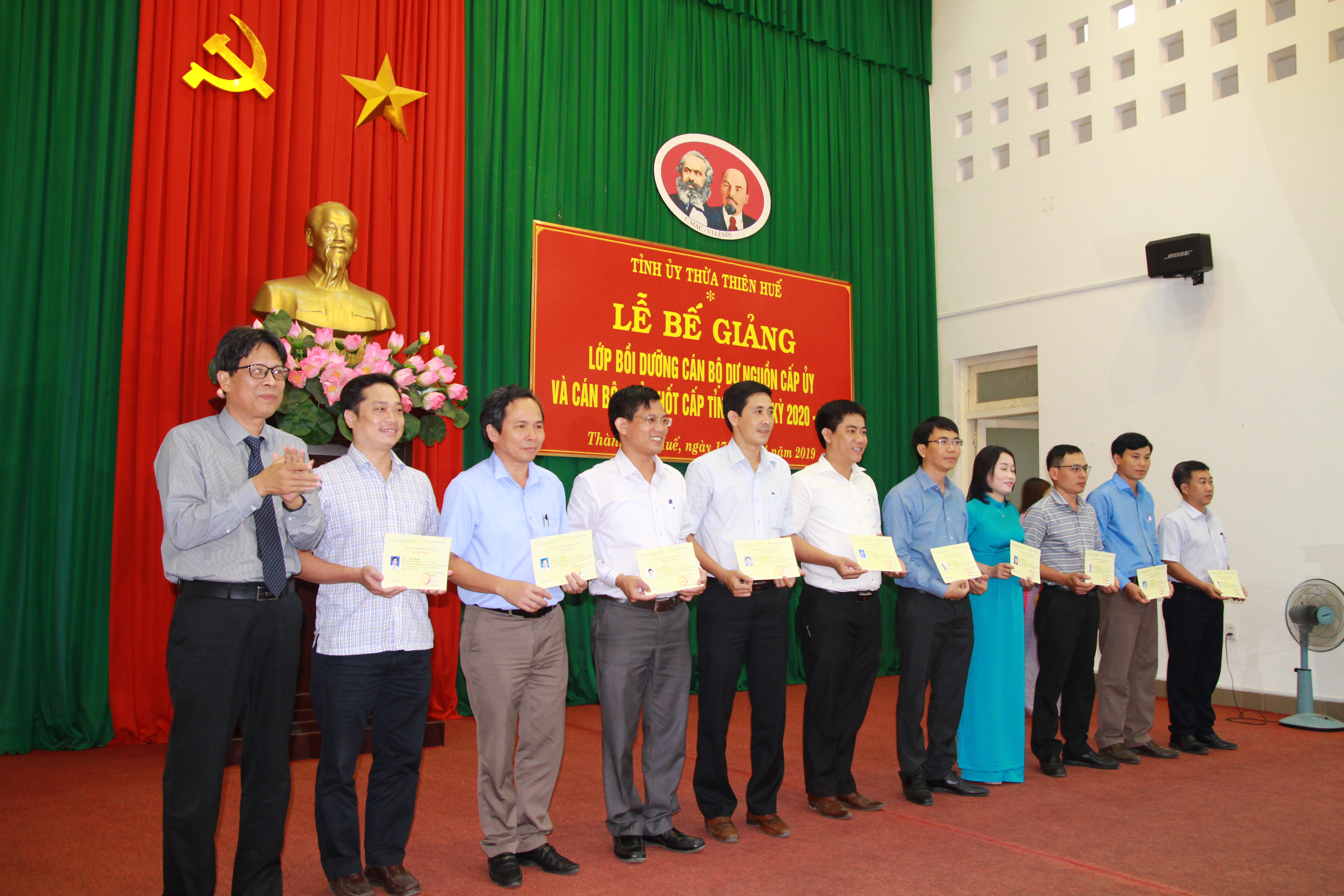 68 học viên hoàn thành lớp bồi dưỡng cán bộ dự nguồn cấp ủy và cán bộ chủ chốt cấp tỉnh
