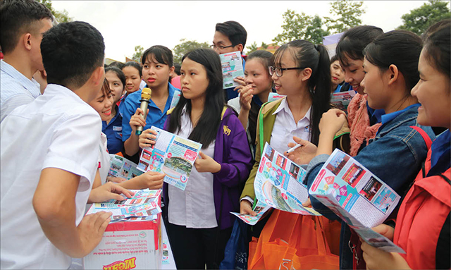 Chuyên nghiệp đội ngũ truyền thông tuyển sinh