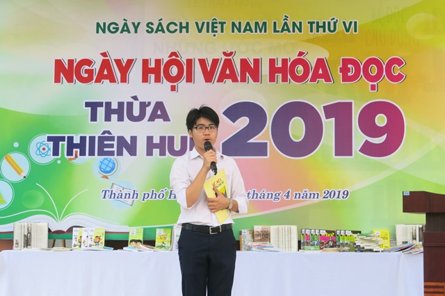 Học sinh hào hứng tham gia Ngày hội Văn hóa đọc