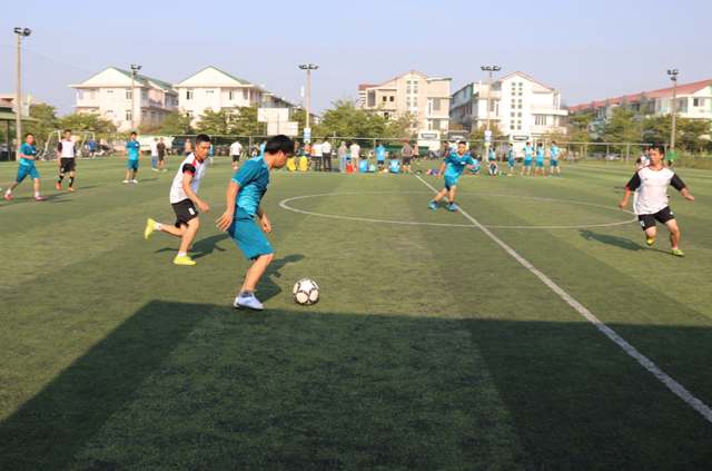 Khai mạc giải bóng đá thanh niên Công ty Điện lực tỉnh