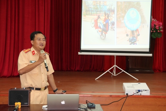 Nhiều hoạt động tại ngày hội văn hóa giao thông trong sinh viên