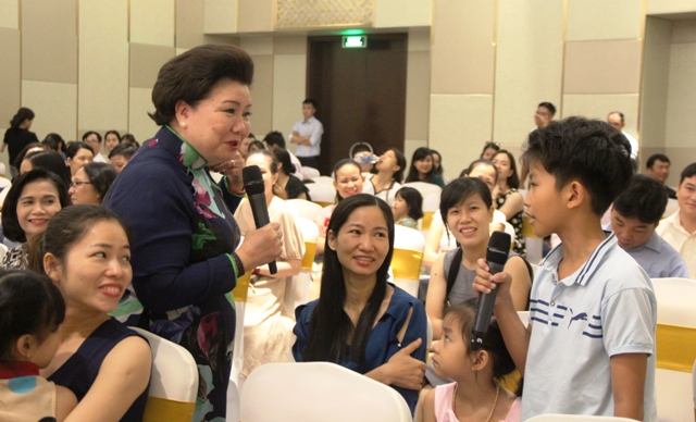 UK Academy tổ chức hội thảo dạy con học cách tự lập