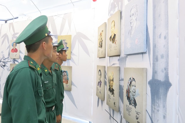 Triển lãm tranh chân dung Mẹ Việt Nam Anh hùng