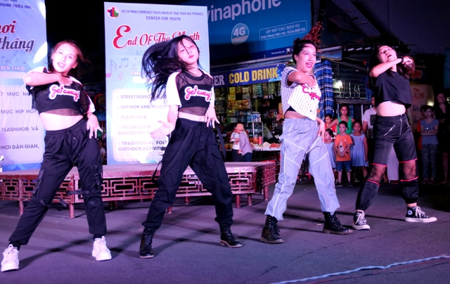 “Âm nhạc đường phố” hưởng ứng Festival Nghề truyền thống Huế 2019