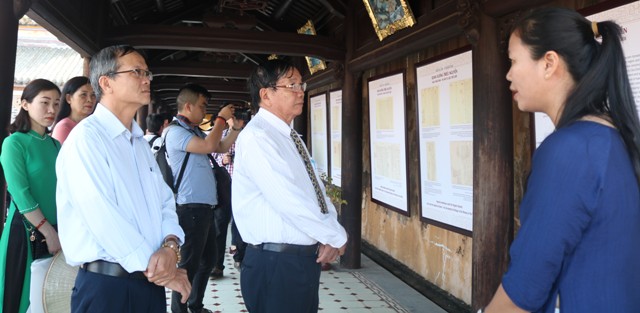 Visiting the Nguyen Dynasty workshop