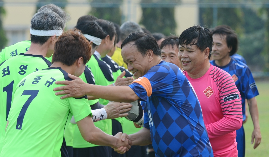 Giao lưu bóng đá giữa các cầu thủ U50 TP Huế  U50 TP Namyangju Hàn Quốc