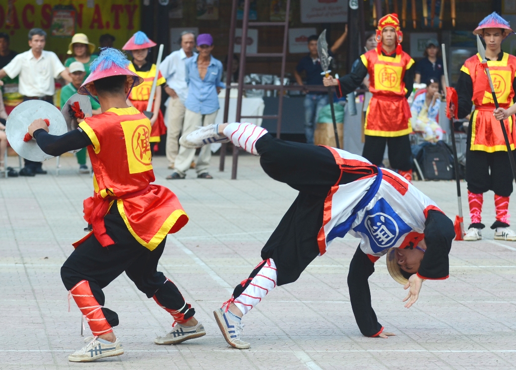 Thưởng lãm võ cổ truyền Huế qua thi đấu cờ người