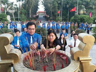 Dự thảo Luật Lao động sửa đổi Đề xuất thêm 1 ngày nghỉ lễ trong năm