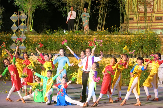 Vang mãi giai điệu Tổ quốc