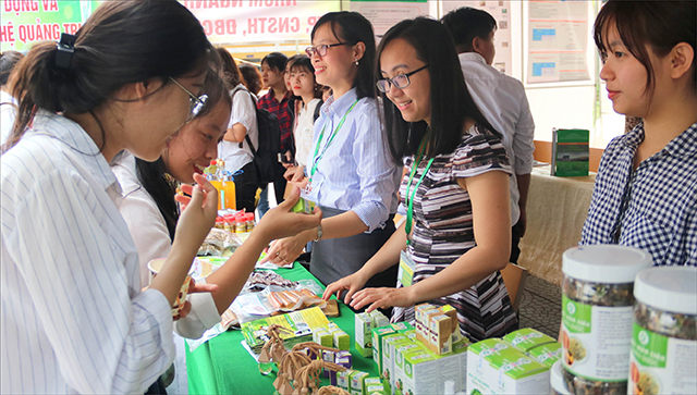 International articles and the position for Hue University