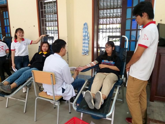 Tiếp nhận 230 đơn vị máu trong ngày hội hiến máu chủ nhật đỏ