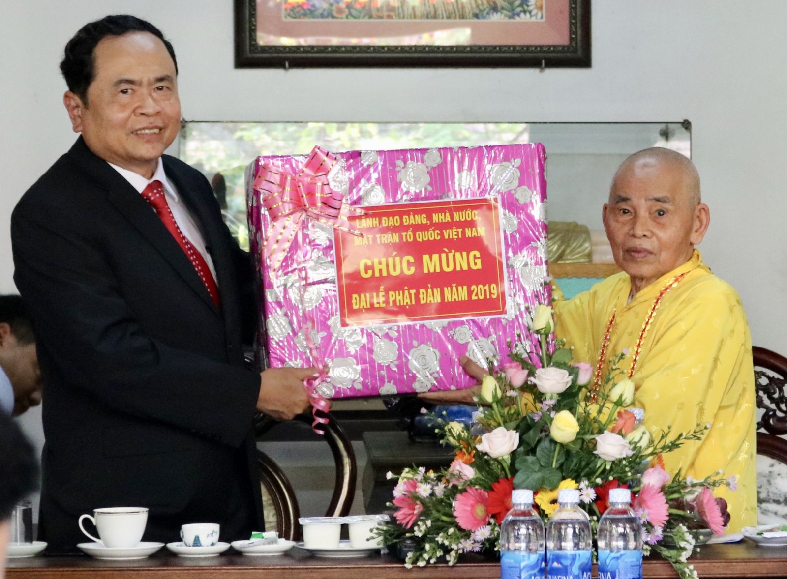 Chairman of Vietnam Fatherland Front Committee visits Hue City prior to the United Nations Great Celebration of the Vesak 2019