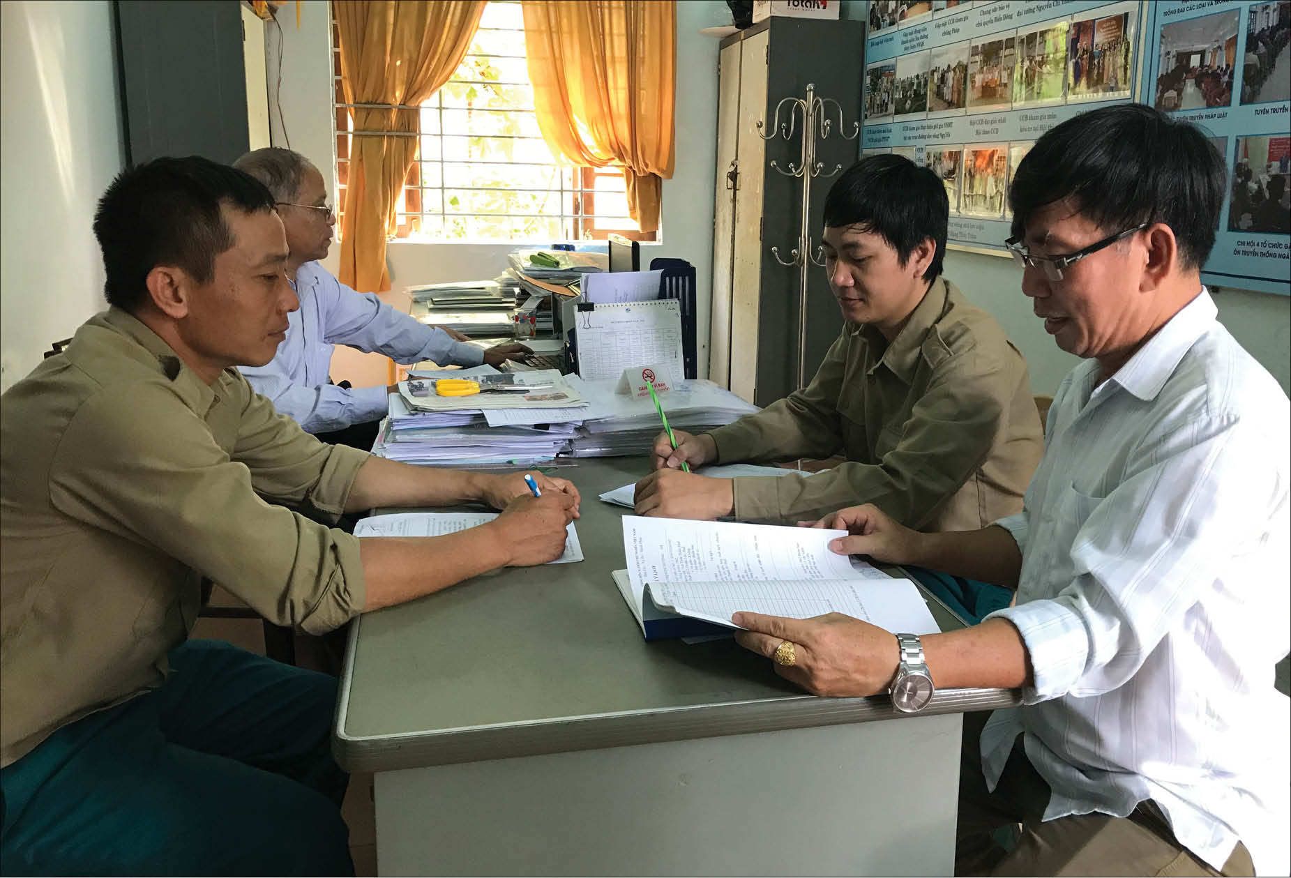 Lặng lẽ dấu chân cựu chiến binh - Bài 1 Gần gũi để cảm hóa