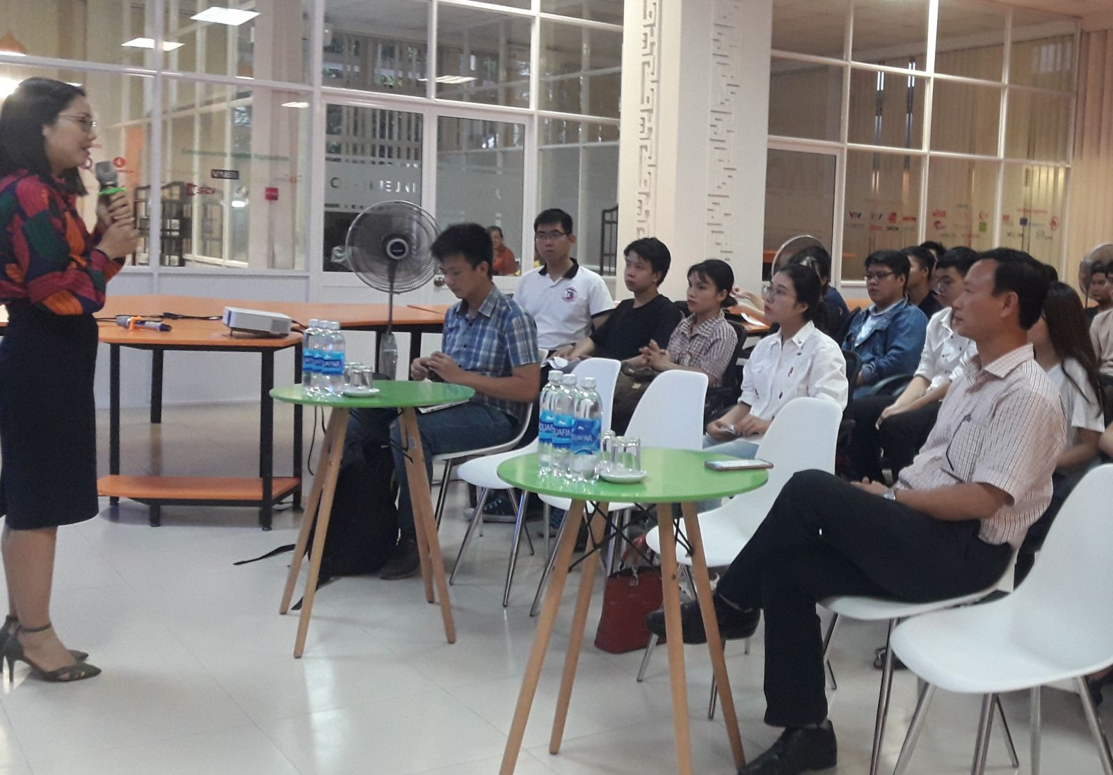 Cùng sinh viên tham gia “Hành trình khởi nghiệp – sáng tạo và kết nối”