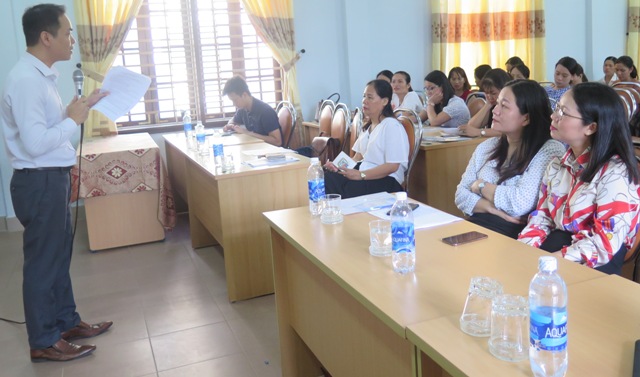 Chia sẻ “Hành trình khởi nghiệp sáng tạo và kết nối” cho phụ nữ