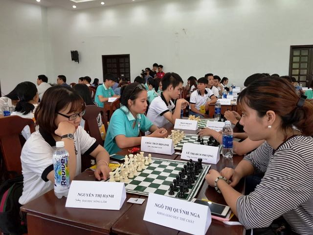 Hơn 160 VĐV tranh tài giải cờ vua, cờ tướng