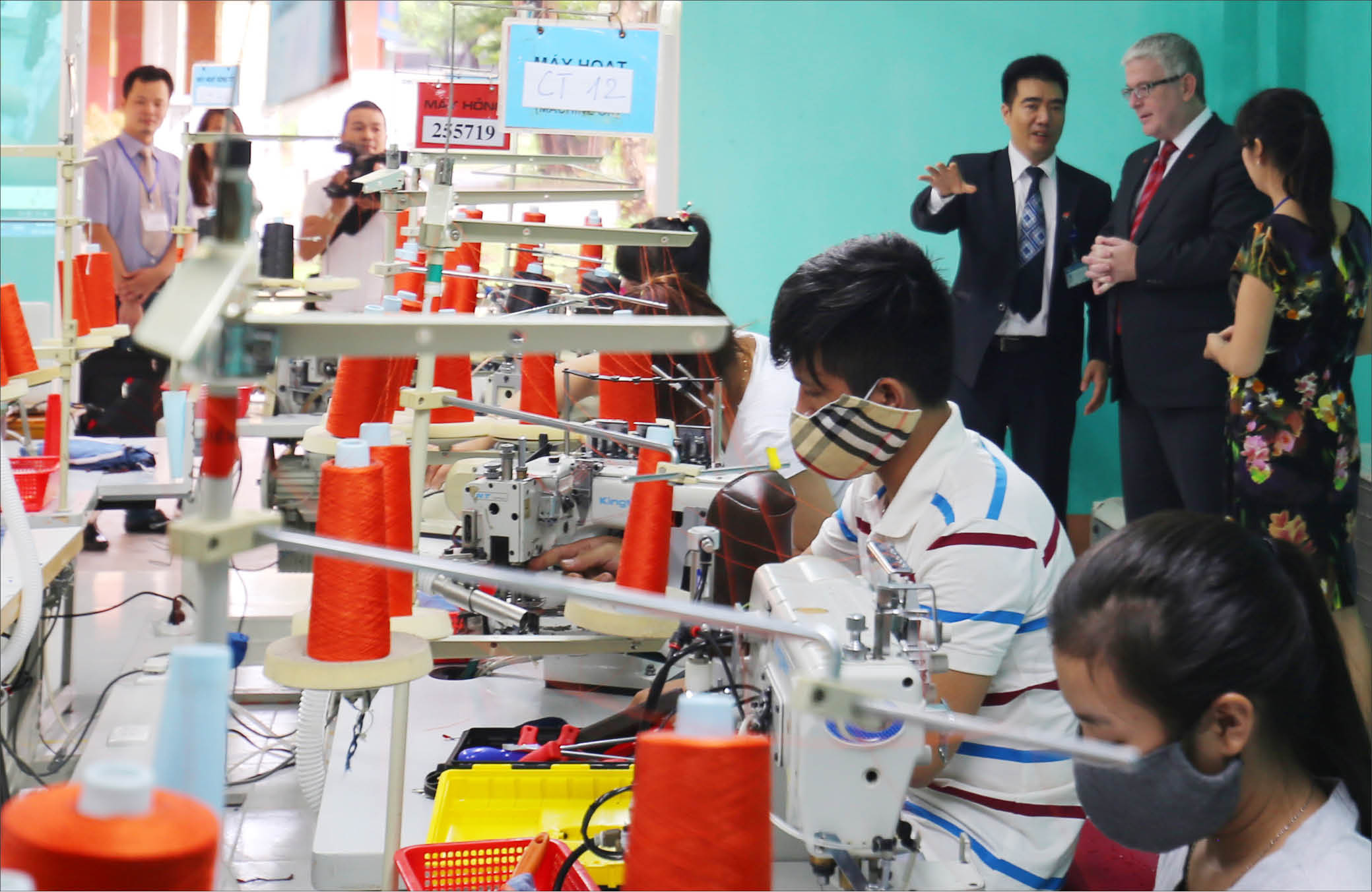 Đưa doanh nghiệp về trường nghề Ba bên cùng có lợi