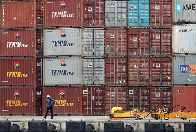 Căng thẳng thương mại toàn cầu leo thang tác động đến tăng trưởng của ASEAN-5