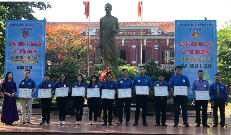 Tuổi trẻ Huế tổ chức nhiều hoạt động kỷ niệm 129 năm Ngày sinh nhật Bác