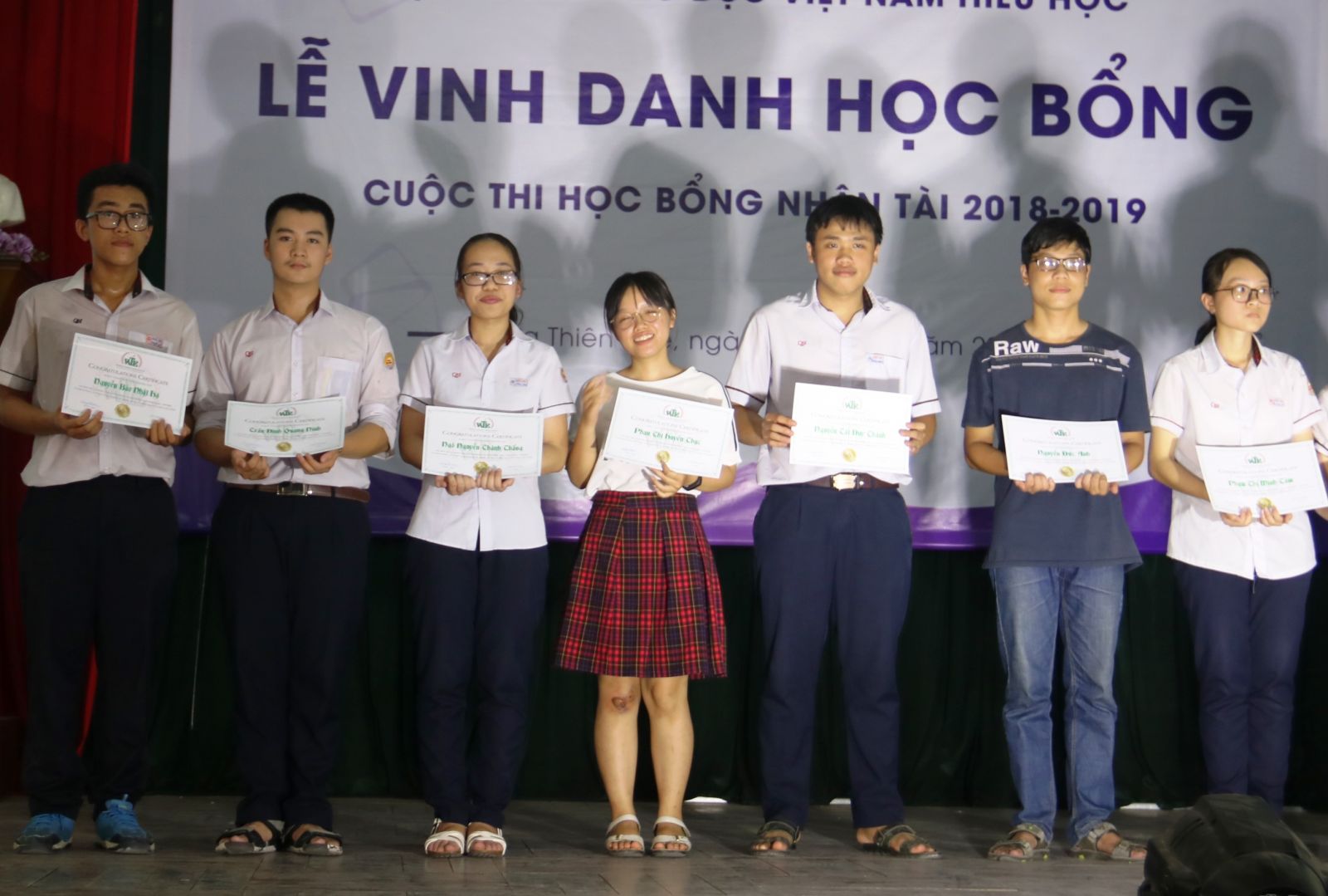 Holding the ceremony “Honoring talent scholarship”