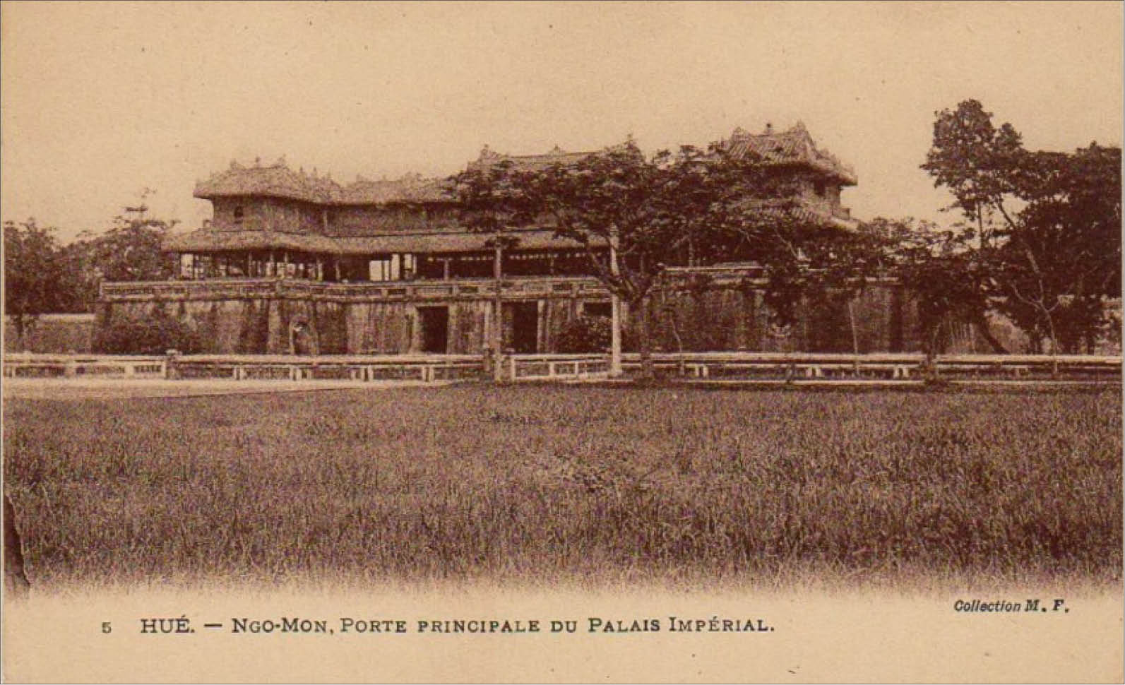 Du lịch giáo dục Huế