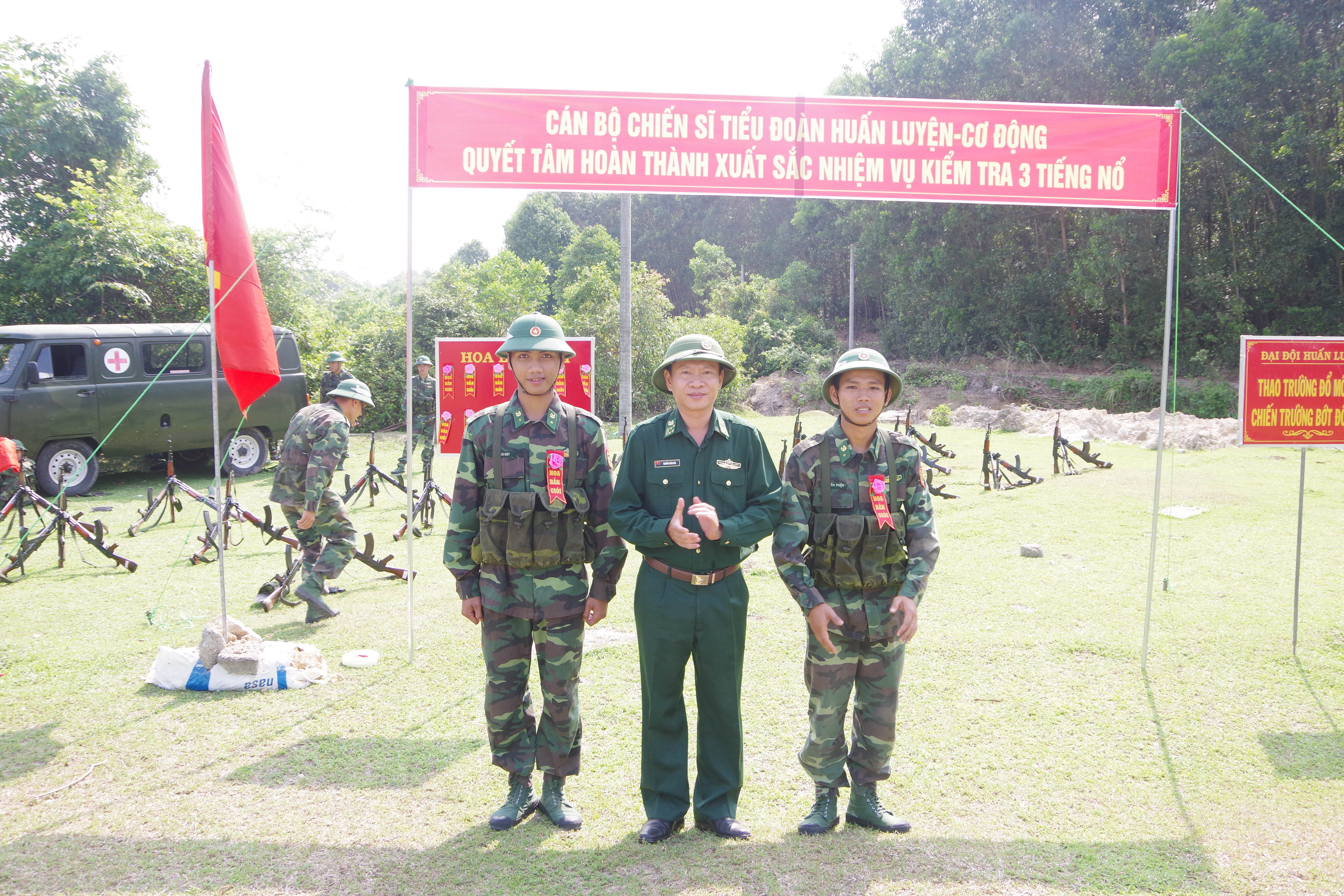 50 chiến sĩ đạt tỷ lệ khá giỏi trong đợt kiểm tra “3 tiếng nổ”