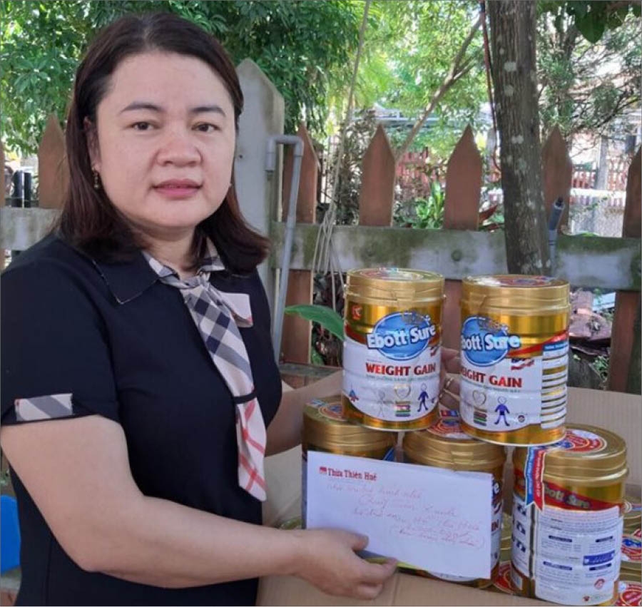 Nhiều tấm lòng hảo tâm đến với cháu Hồ Thị Hòa