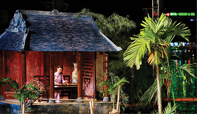 Thiếu show diễn đặc trưng  định kỳ