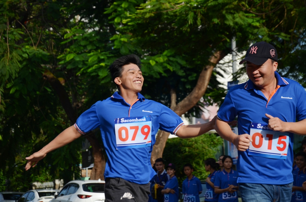Hơn 500 VĐV chạy vì sức khỏe cộng đồng