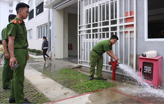 Còn lơ là, chủ quan