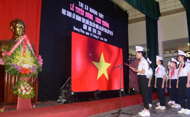 TX Hương Thủy Hơn 300 học sinh xuất sắc được tuyên dương, khen thưởng